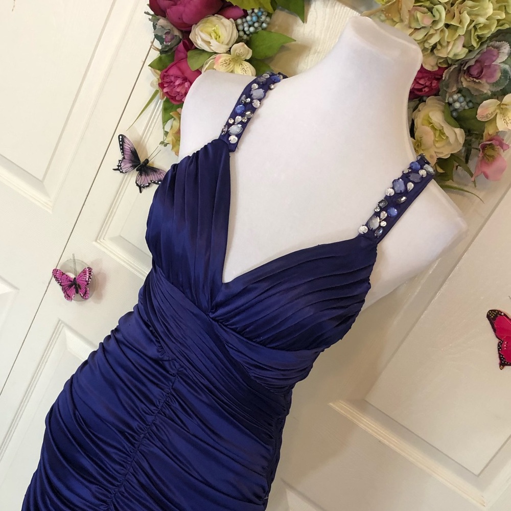 Jewel Ruched Bodycon Mini Dress - Picture 3 of 13
